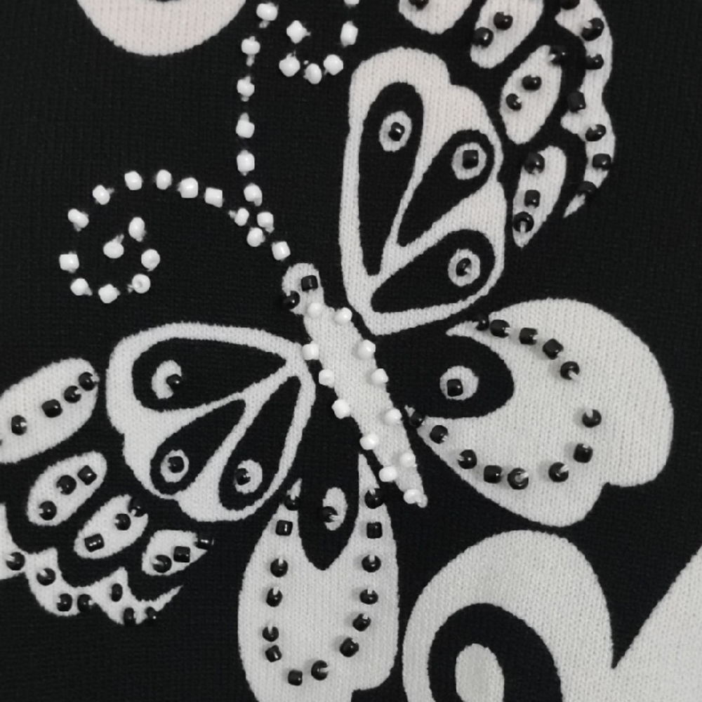 Alfred Dunner Whimsical Abstract Black & White Butterfly  Beaded Top Size PM - Picture 5 of 8
